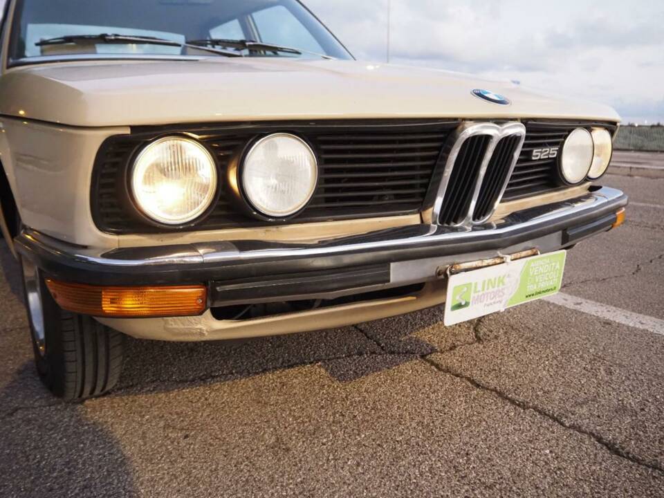 Afbeelding 39/50 van BMW 525 (1975)