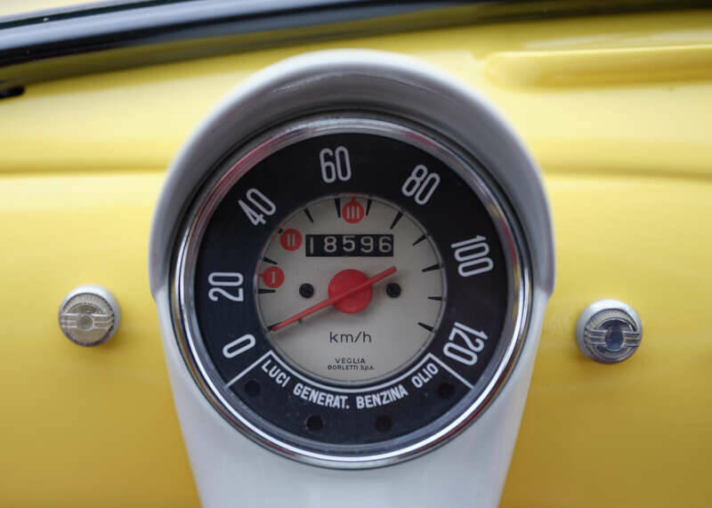 Image 20/48 of FIAT 500 F (1965)