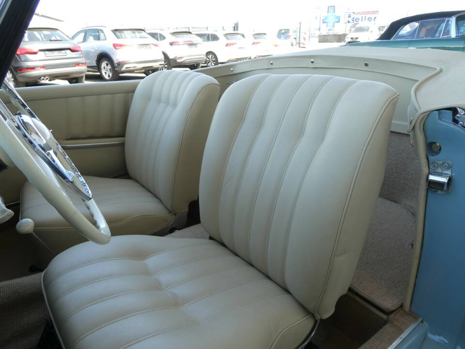 Image 11/29 de Mercedes-Benz 190 SL (1962)