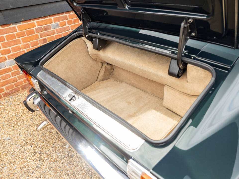 Bild 26/54 von Aston Martin V8 EFi (1987)