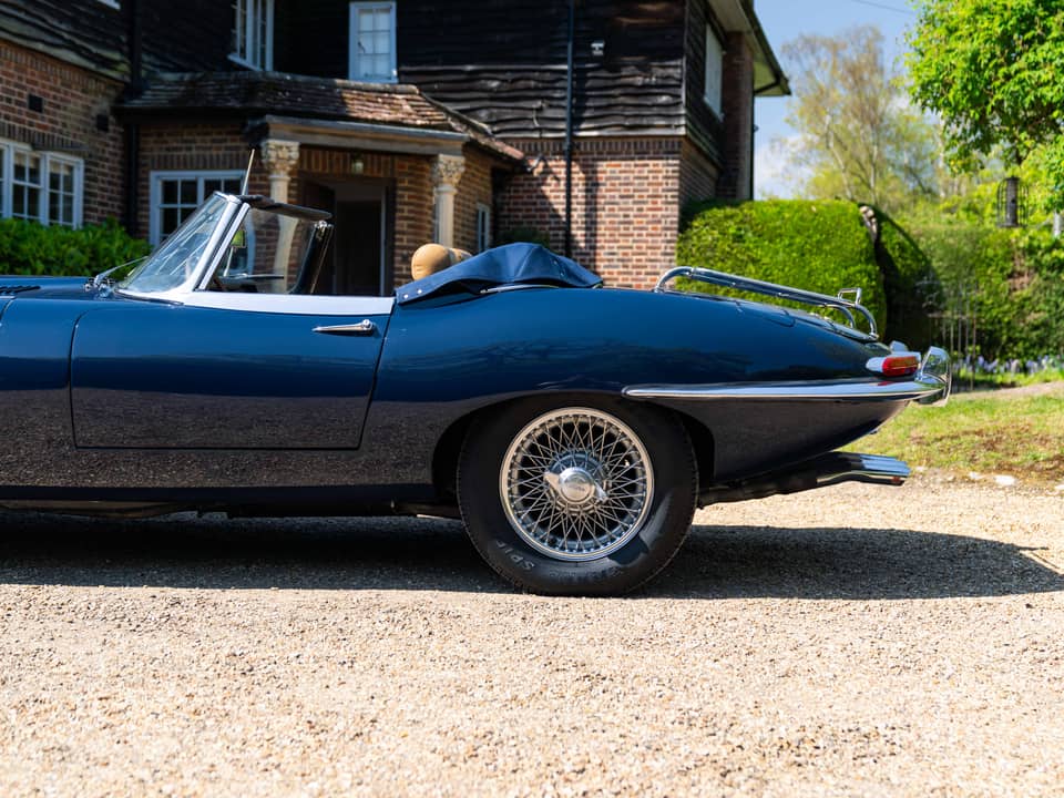 Image 19/86 de Jaguar E-Type (1967)