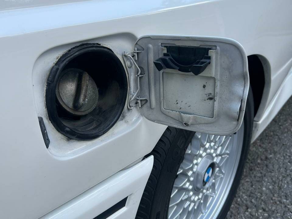 Bild 75/88 von BMW M3 (1988)