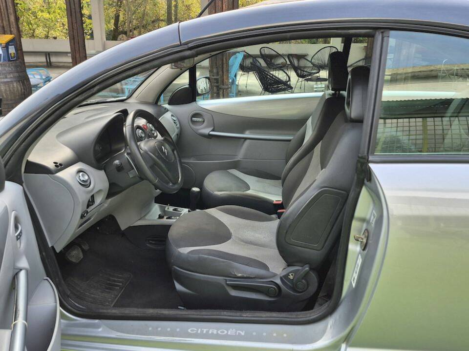 Image 23/54 of Citroën C3 1.6 16V (2004)