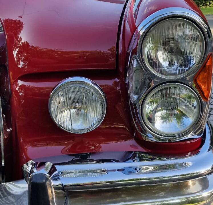 Image 41/44 of Mercedes-Benz 220 SE b (1962)