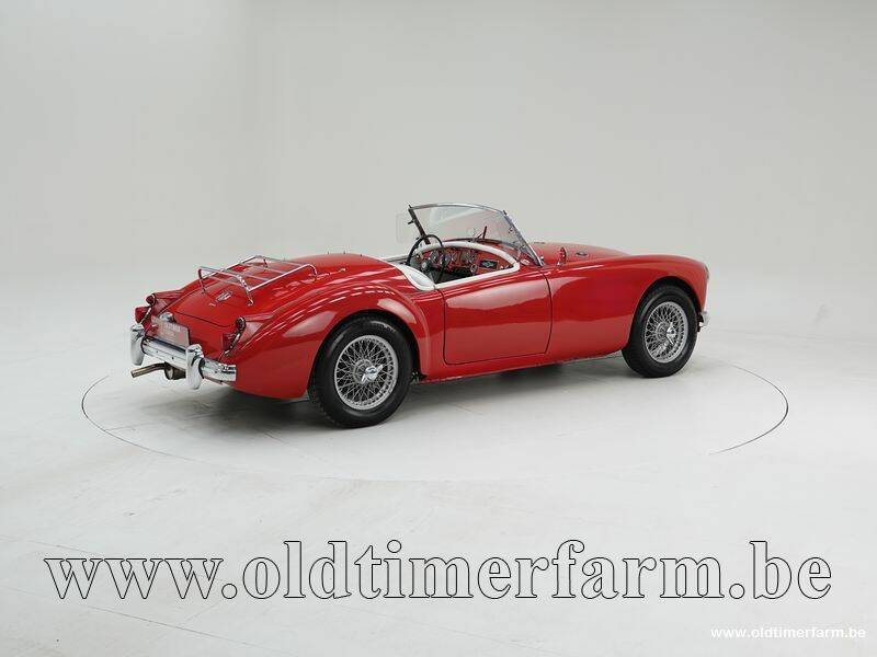 Image 2/15 of MG MGA 1600 (1960)