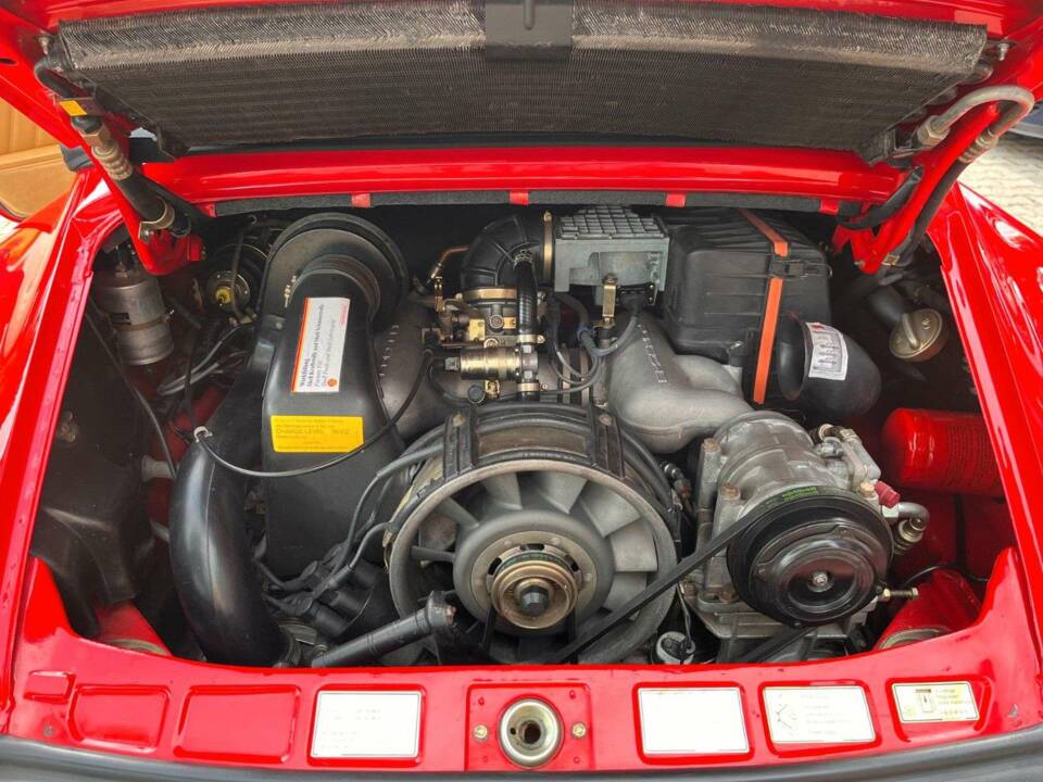 Bild 15/20 von Porsche 911 Carrera 3.2 (1986)