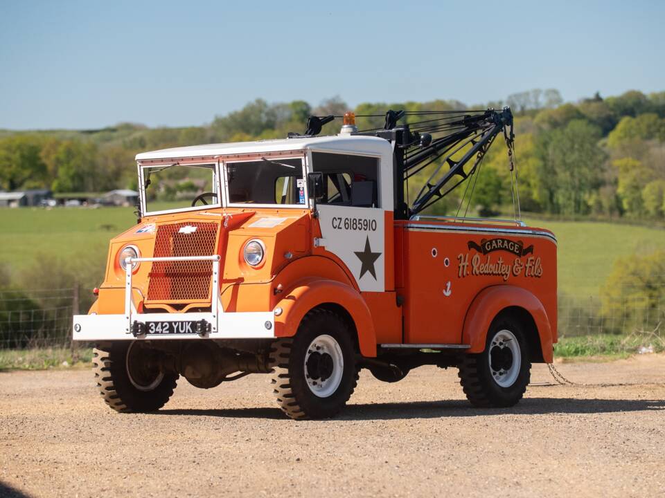 Image 49/50 of Chevrolet COE Truck (1944)
