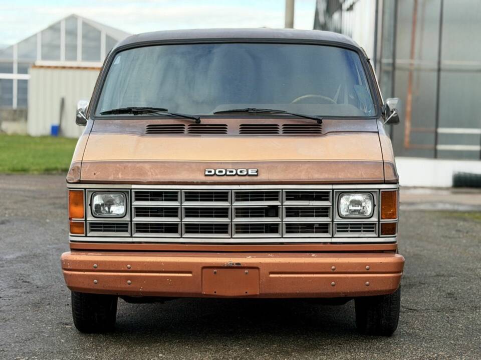 Immagine 3/8 di Dodge Ram Van 3500 (1989)