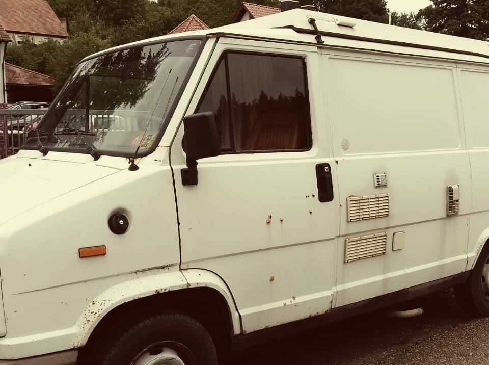 Image 1/50 of Peugeot J5 2.0 (1983)