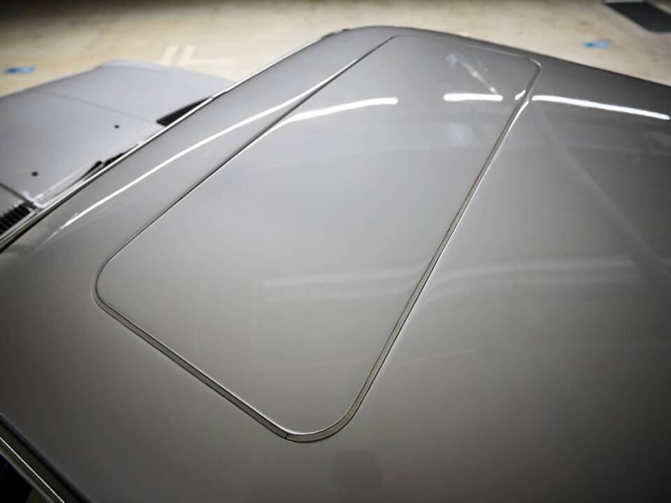 Image 38/100 of BMW 3.0 CSi (1973)