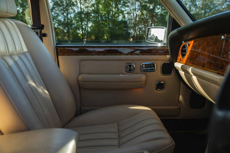 Imagen 25/50 de Rolls-Royce New Silver Dawn (1997)