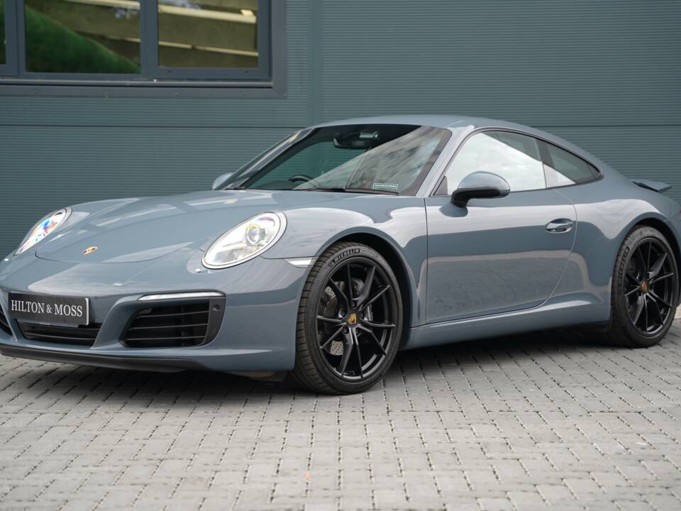 Image 4/50 of Porsche 911 Carrera (2016)