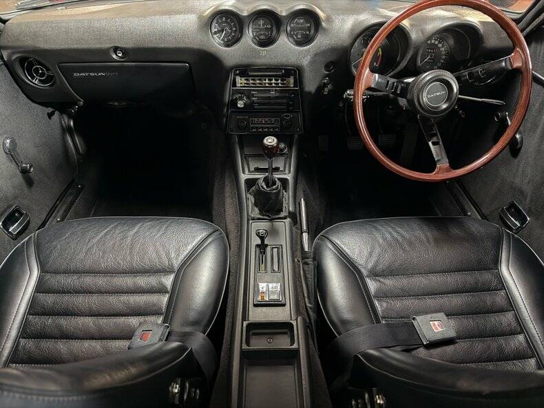 Image 5/50 of Datsun 240 Z (1972)