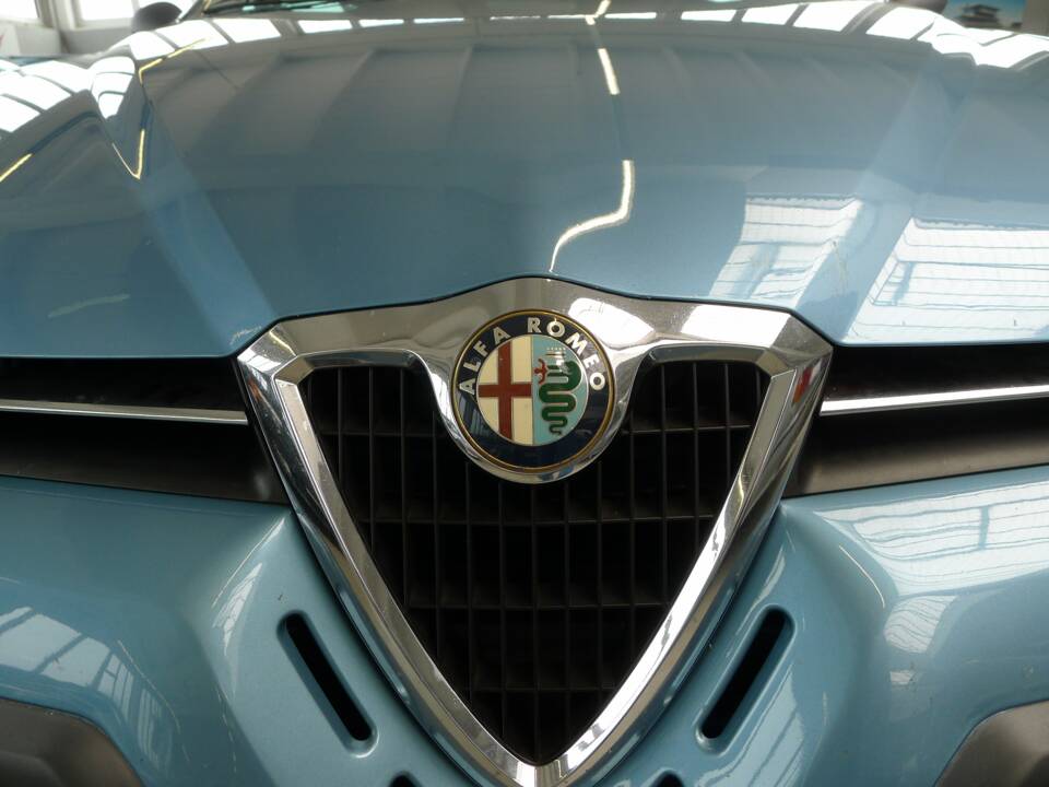 Image 18/39 of Alfa Romeo 156 2.5 V6 (1998)