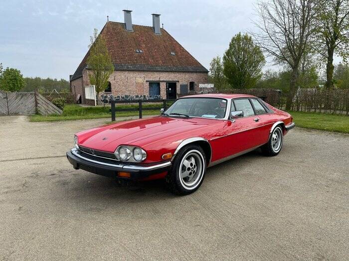 Image 3/7 de Jaguar XJ-S V12 (1990)