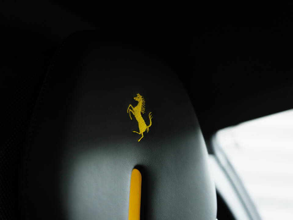 Immagine 18/61 di Ferrari SF90 Stradale (2021)