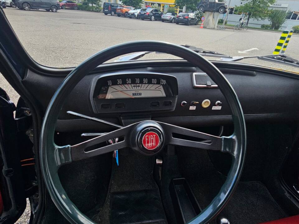Image 15/19 of FIAT 500 L (1971)