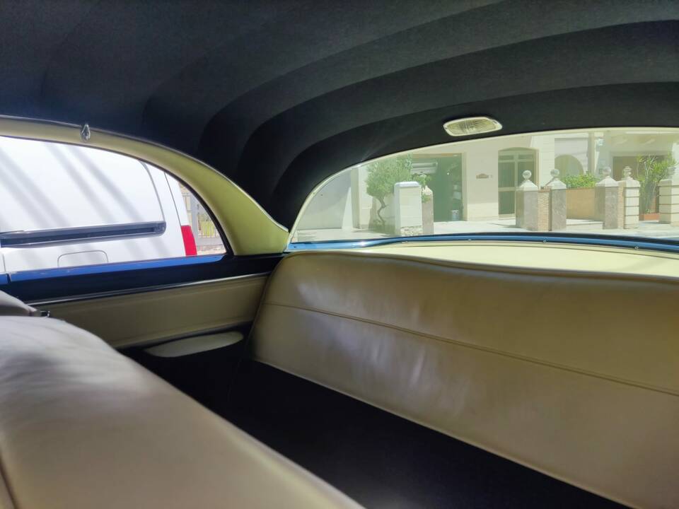 Bild 37/50 von Chrysler New Yorker (1954)