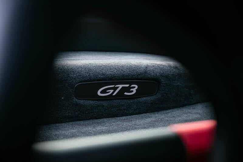 Immagine 22/40 di Porsche 911 GT3 Clubsport (2000)