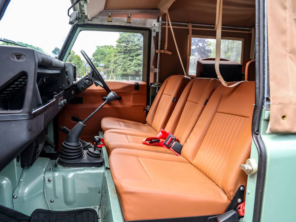 Afbeelding 33/36 van Land Rover 110 (1989)