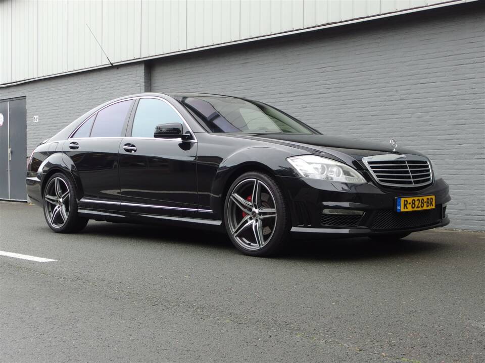 Bild 1/100 von Mercedes-Benz S 500 (2008)