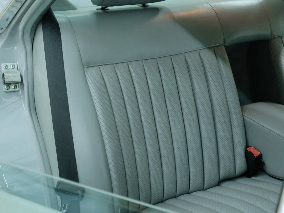 Bild 30/50 von Mercedes-Benz 300 SEL (1986)
