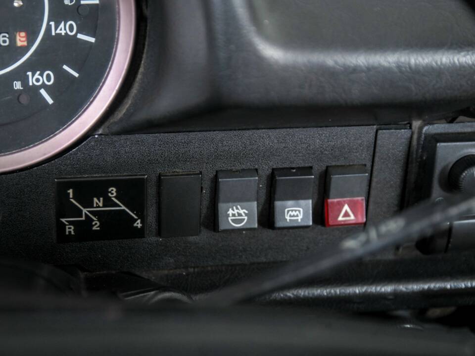 Image 20/50 of Volkswagen Beetle 1303 LS (1977)