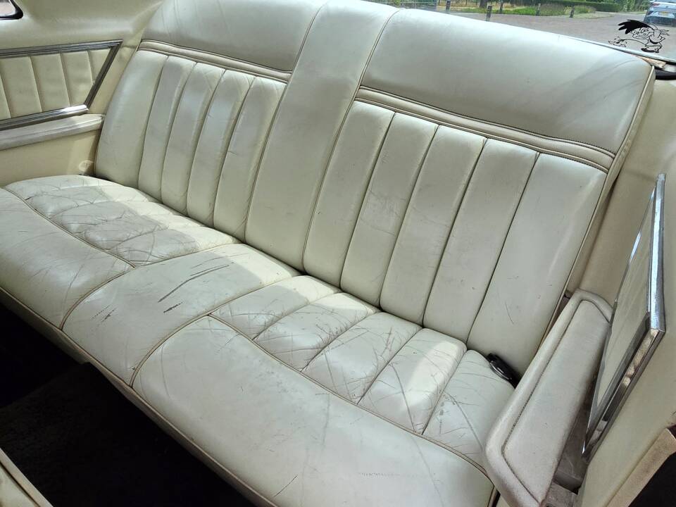 Afbeelding 14/16 van Lincoln Continental Mark V (1977)