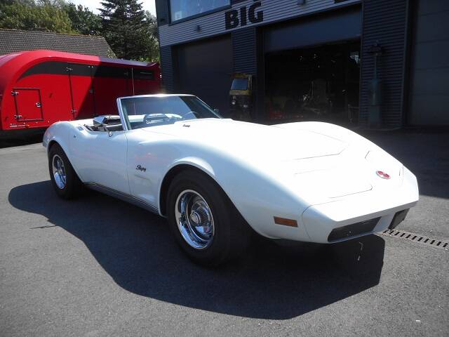 Image 2/22 of Chevrolet Corvette Stingray (1974)