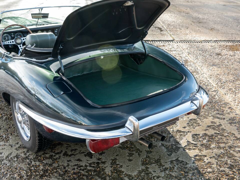 Afbeelding 32/34 van Jaguar E-Type (1971)