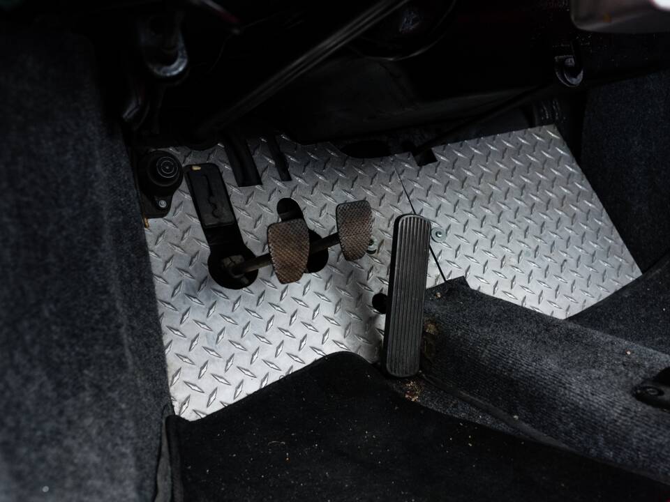 Image 35/48 of Porsche 356 C 1600 (1964)