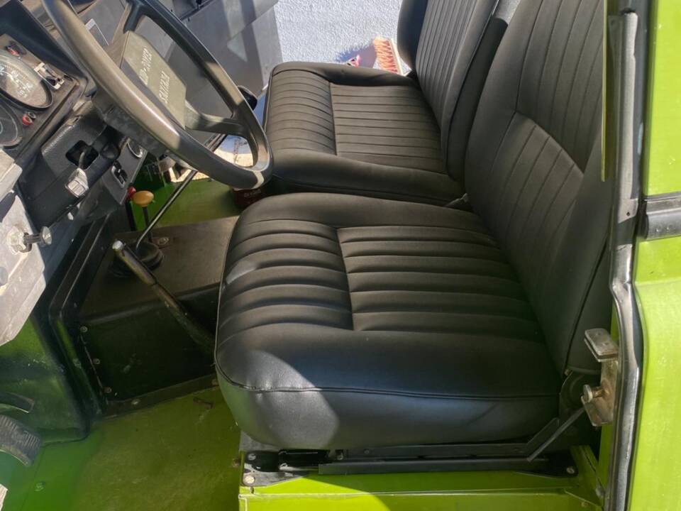 Image 9/36 of Land Rover 88 Lightweight (1985)