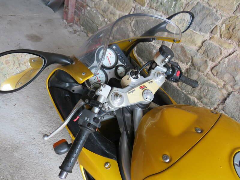 Bild 10/40 von Triumph DUMMY (1997)