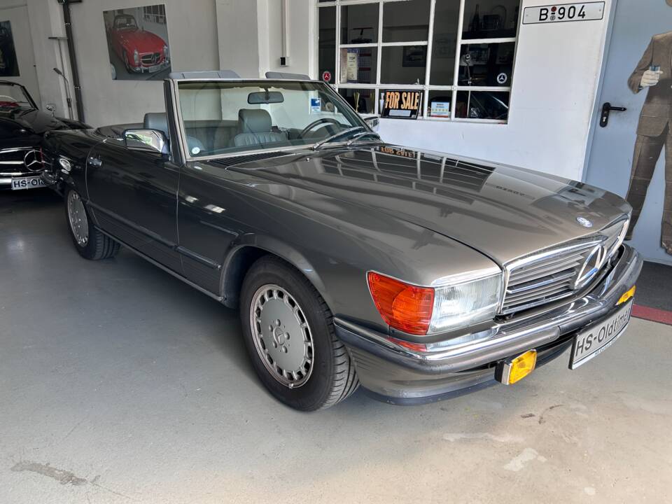 Image 3/37 of Mercedes-Benz 560 SL (1986)