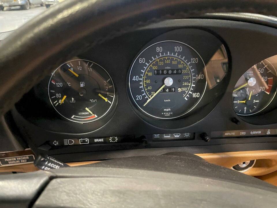 Bild 17/36 von Mercedes-Benz 560 SL (1986)