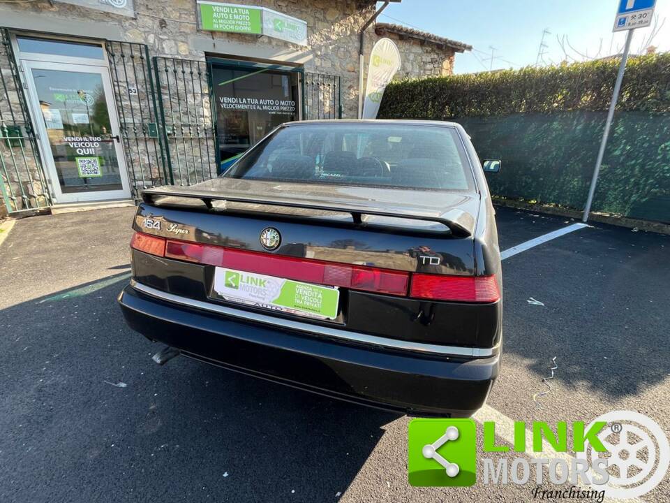 Image 8/10 of Alfa Romeo 164 2.5 TD Super (1996)