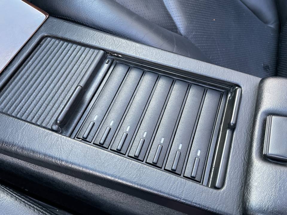 Bild 19/37 von Mercedes-Benz SL 320 (1996)