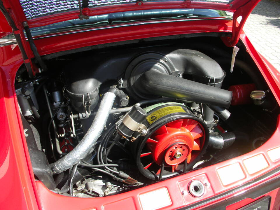 Image 16/38 of Porsche 911 2.2 E (1971)