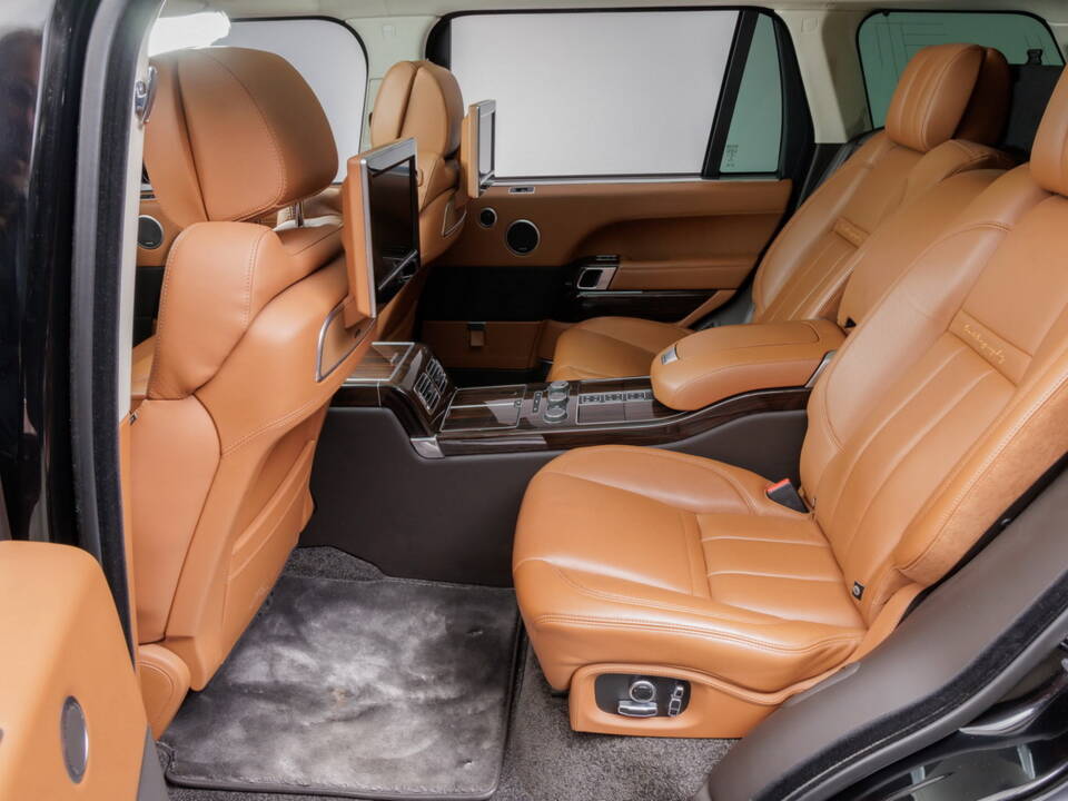 Bild 22/34 von Land Rover Range Rover Autobiography SDV8 (2015)