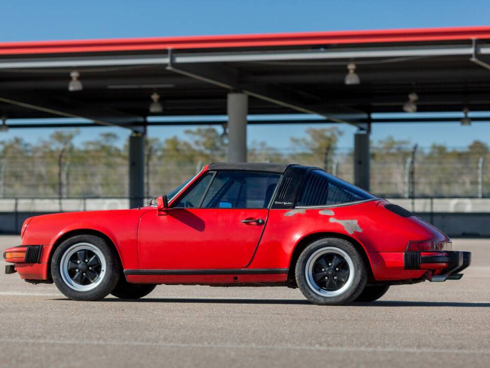 Image 3/10 de Porsche 911 SC 3.0 (1979)