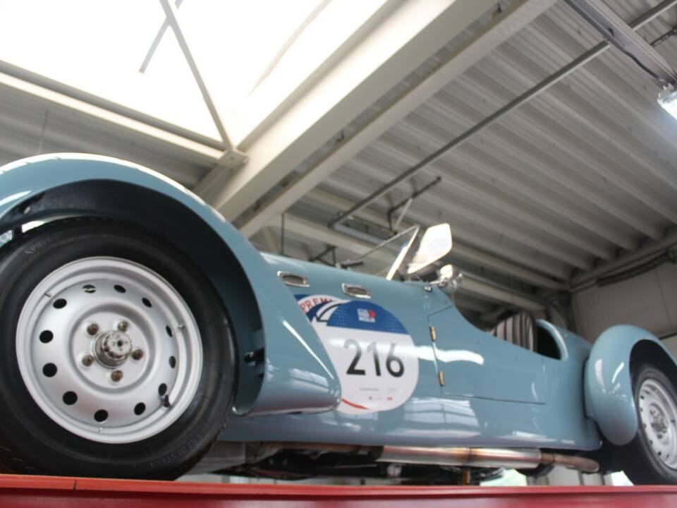 Image 7/50 of Healey Silverstone (1950)
