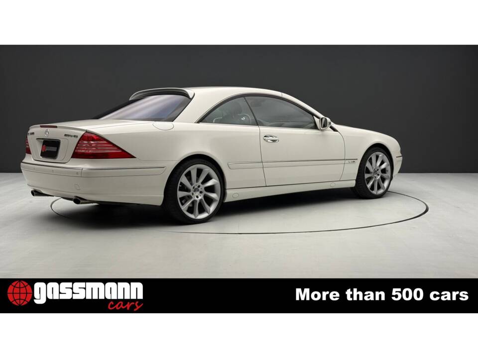 Imagen 8/15 de Mercedes-Benz CL 600 (2002)