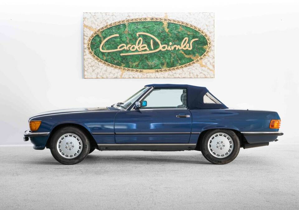 Image 2/29 of Mercedes-Benz 560 SL (1987)