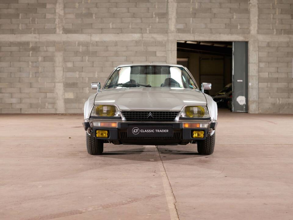 Afbeelding 13/47 van Citroën CX Prestige injection (1982)
