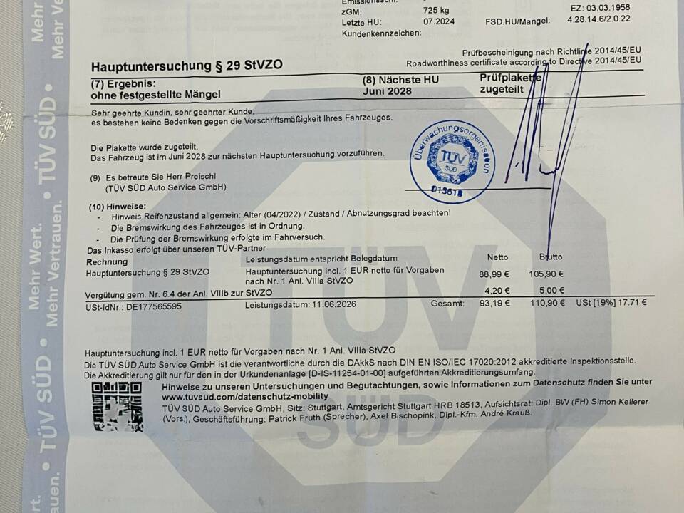 HU-Bescheinigung. Die Informationen zum Halter wurden hier entfernt