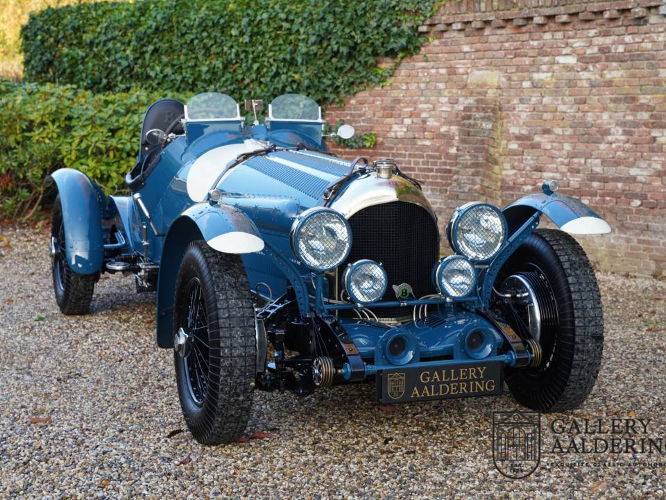 Image 43/50 of Bentley 3&#x2F;8 Race (1951)