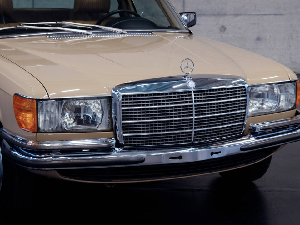 Immagine 5/24 di Mercedes-Benz 280 S (1975)