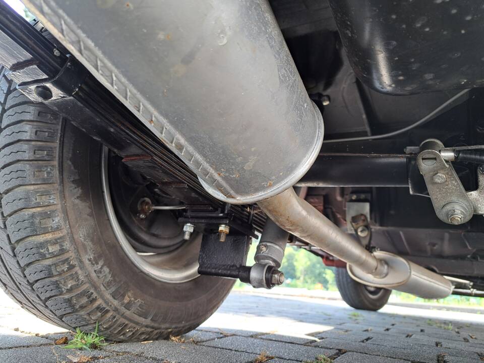 Suspension and underneath