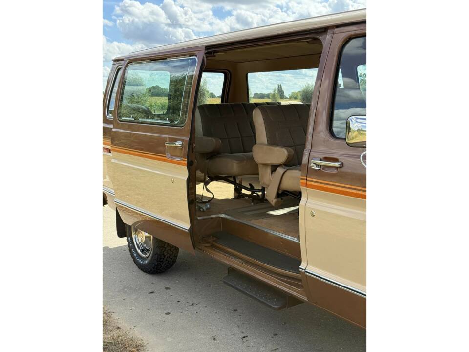 Imagen 12/14 de Ford Econoline E 150 (1986)