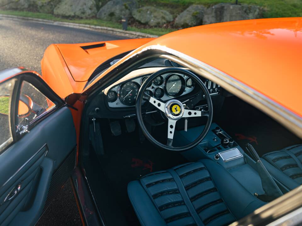 Image 5/74 of Ferrari 365 GTB/4 Daytona (1971)